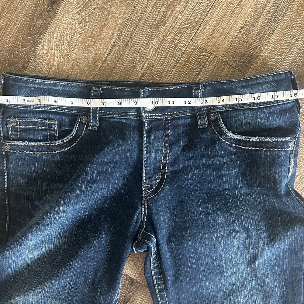 Silver Women’s Edgy Bootcut Jeans, Dark Wash, Size 33 Waist, 30 Length. - Picture 6 of 11